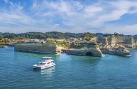 Power Yacht Charters