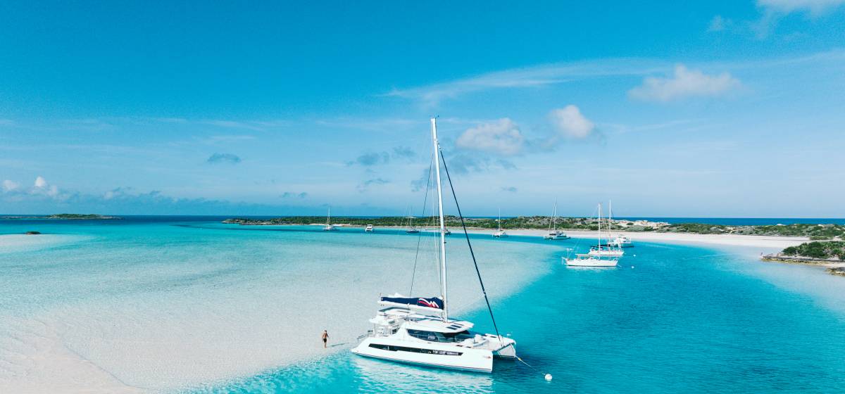 Sailing in Bahamas