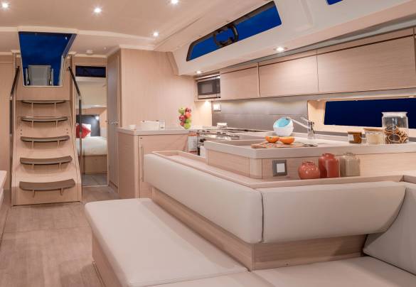 moorings-52.4_-_saloon