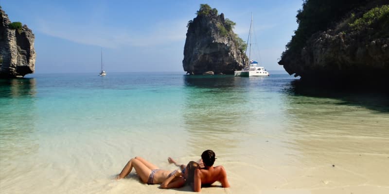 thailand-yacht-charter-beach